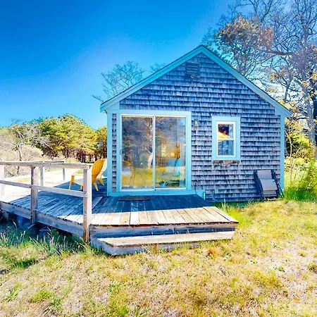 North Truro Bayside Gem Apartment